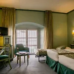 Palacio De Velada 4*