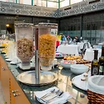Palacio De Velada 4*