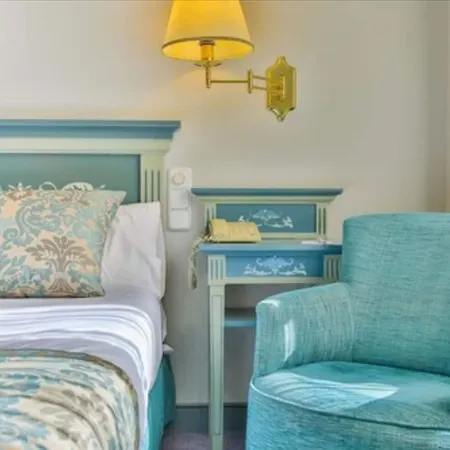 Palacio De Velada 4*