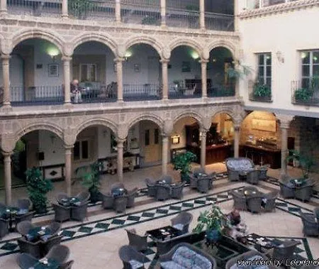 Palacio De Velada Szálloda