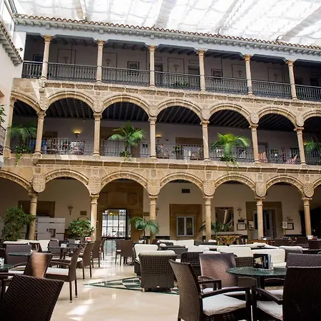 Palacio De Velada 4*