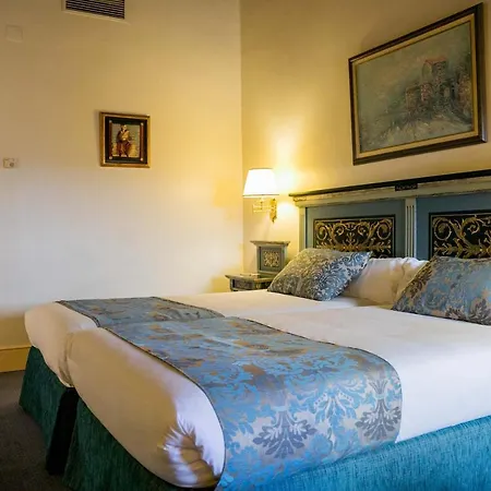 Palacio De Velada 4*