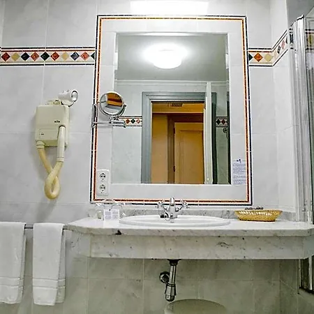 Hotel Palacio De Velada