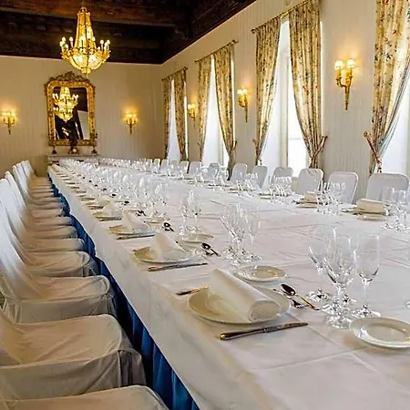 Hotel Palacio De Velada