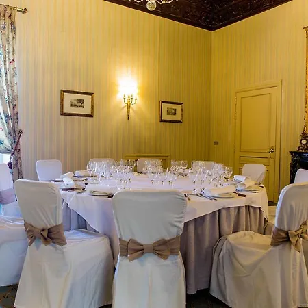 Palacio De Velada 4*