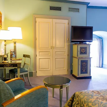 Hotel Palacio De Velada 4*