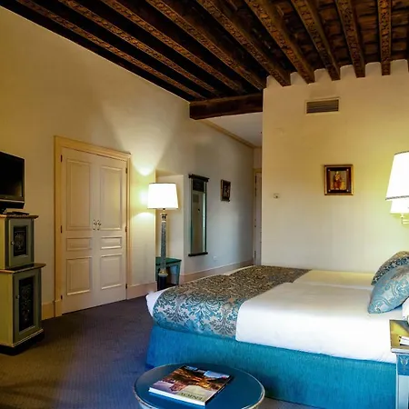 Palacio De Velada Ávila