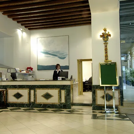 Palacio De Velada 4*