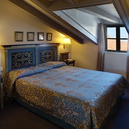 Hotel Palacio De Velada 4*