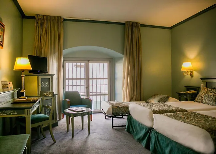 팔라시아 데 벨라다 4*