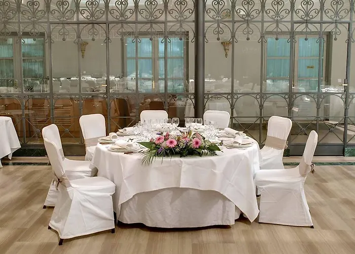 호텔 팔라시아 데 벨라다