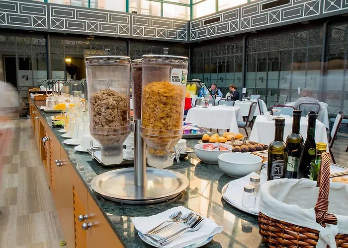 Palacio De Velada 4*