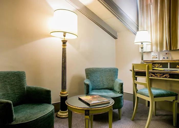 팔라시아 데 벨라다 호텔 4*