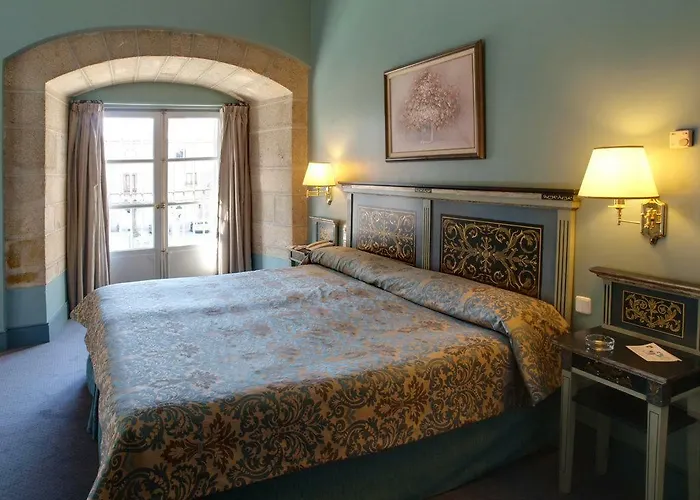 팔라시아 데 벨라다 호텔 Ávila